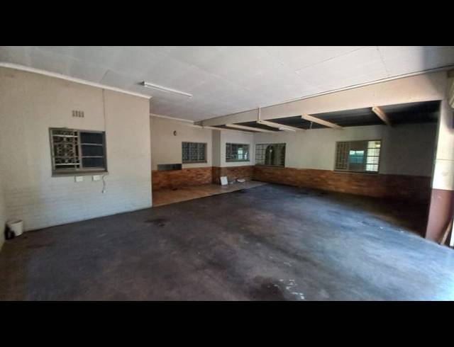 3 BEDROOM HOUSE FOR SALE IN PRETORIA GARDENS